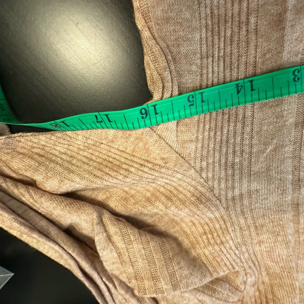 NWT B.O.G. Raquel Lightweight Ribbed Mock Neck Cropped Sweater | Tan | Small - Picture 7 of 8